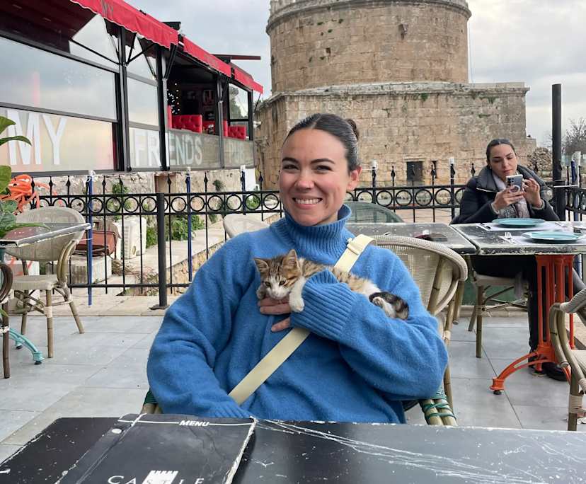 Harriet (25), $300, Non-smoker, No pets, and No children