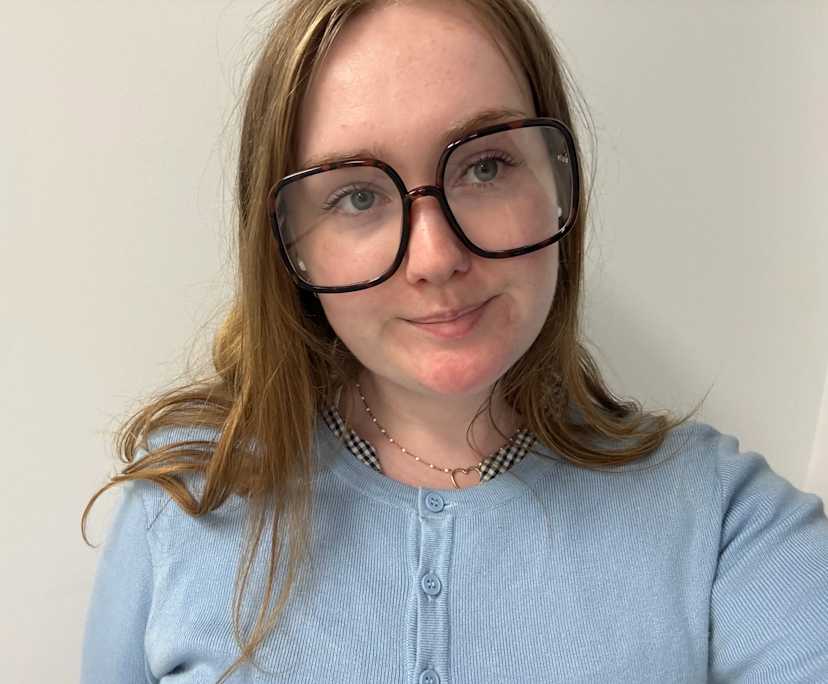 Molly Anders (23), $350, Non-smoker, No pets, and No children