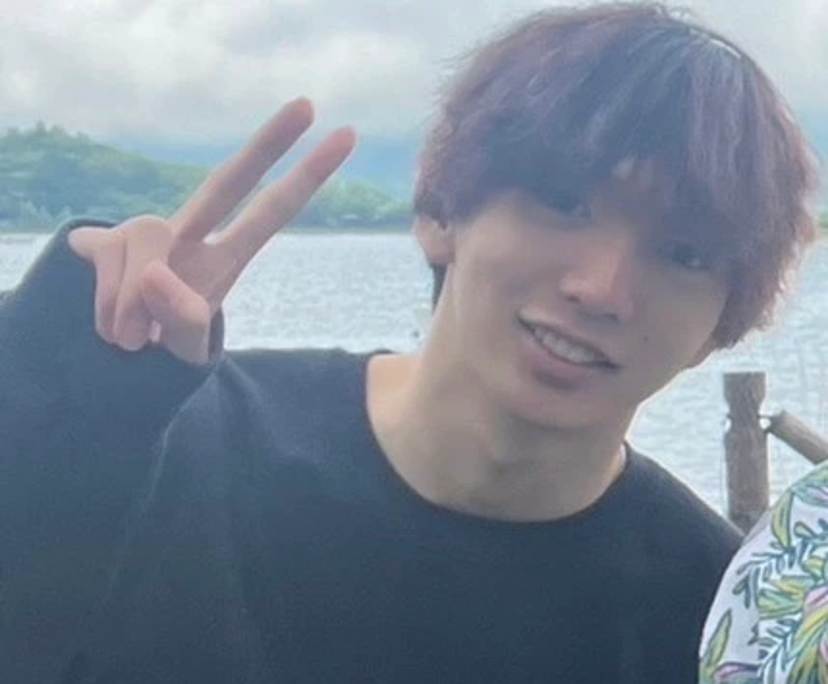 Sota (22), $300, LGBTQIA+, Non-smoker, No pets, and No children