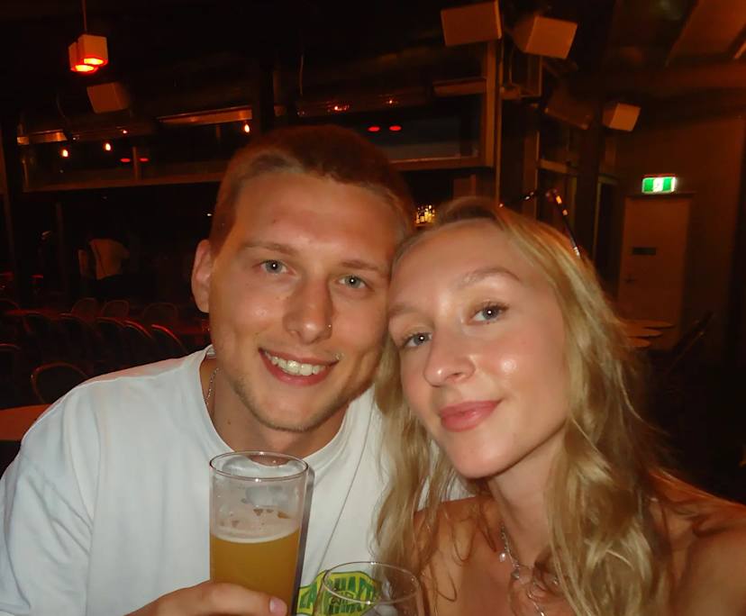 Amy (24) and Iuwan (26), $400, 