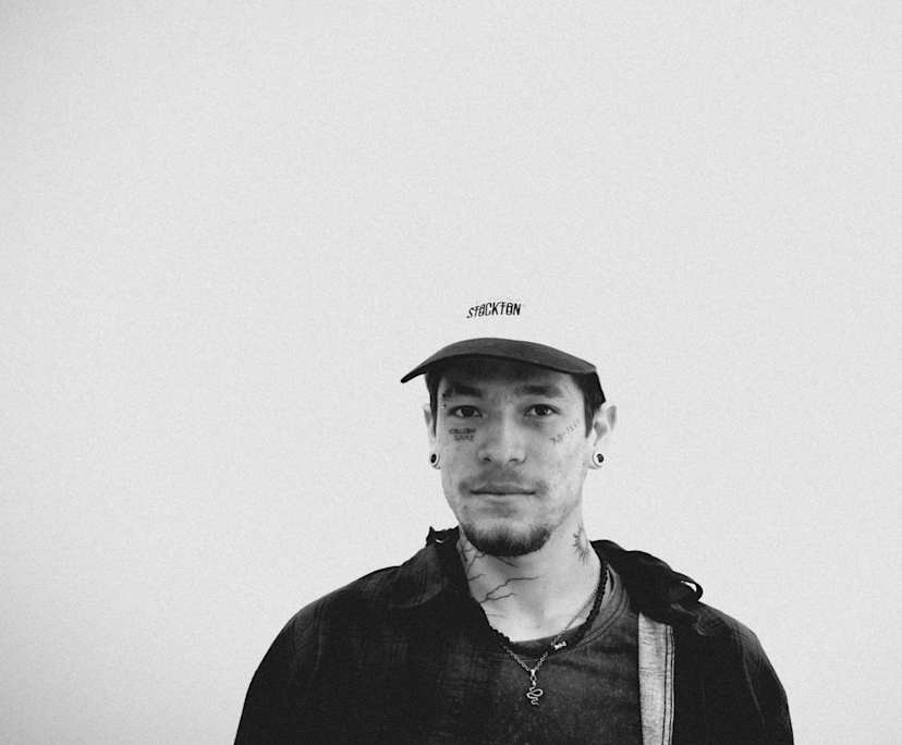 Matheu (25), $300, Non-smoker, No pets, and No children