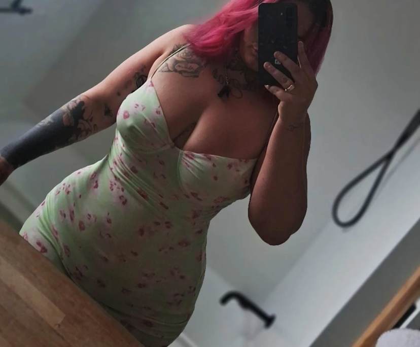 EMILY-JAYDE (27), $300, Non-smoker, Have pets, and Have children