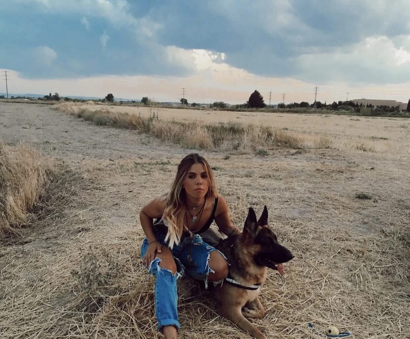 Penelope (24), $350, Non-smoker, No pets, and No children