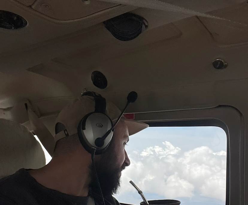 Enzo (32), $400, No pets, Non-smoker, and No children