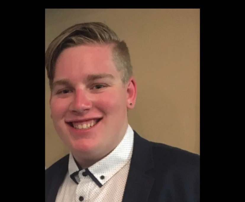 Joshua (27), $250, Non-smoker, No pets, and No children