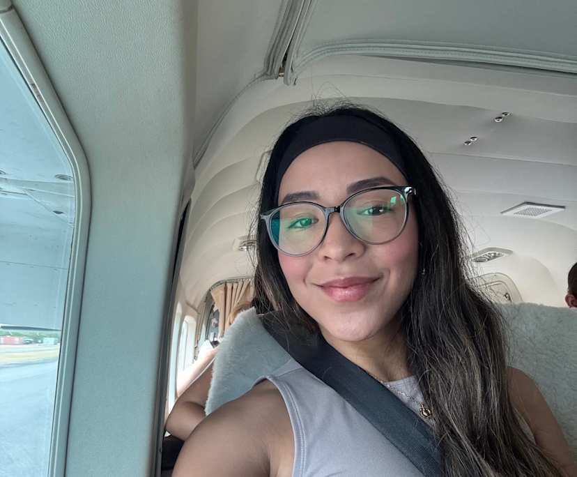 Karem (29), $250, Non-smoker, Have pets, and No children