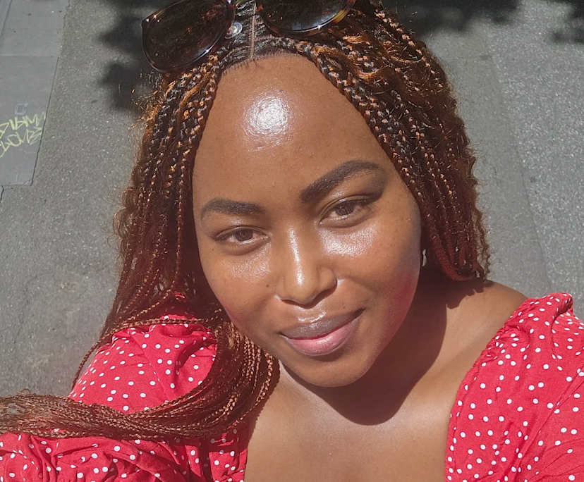 Gertrude Langat (29), $500, Non-smoker, Have children, and No pets