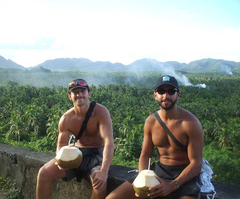 Tom (23) and Max (24), $350, 