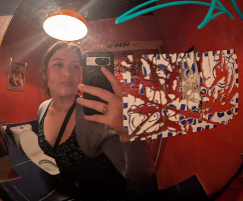 Annabel (25), $280, No pets, Non-smoker, and No children