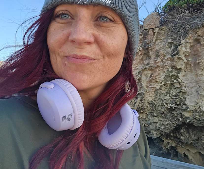 Siobhan McMahon (36) and My son Jax (16), $300, Non-smoker, Have children, and No pets