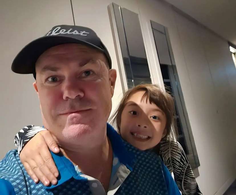 John (55) and Sophie (16), $250, Non-smoker, Have children, and No pets