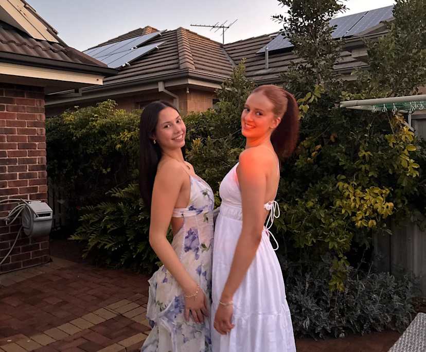 Katie (18), $350, Non-smoker, No pets, and No children