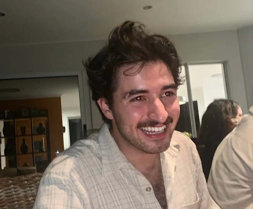 Alex (28), $350, Non-smoker, No pets, and No children