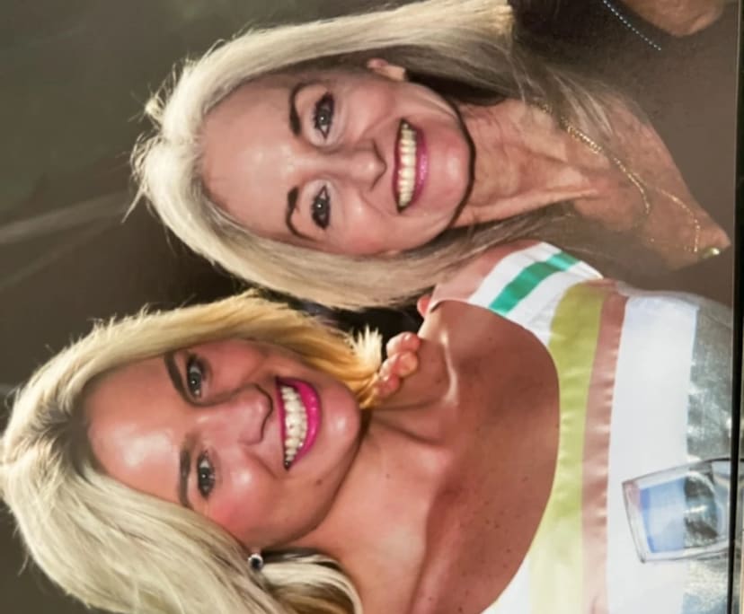 Kelly (34), $300, Non-smoker, No pets, and No children