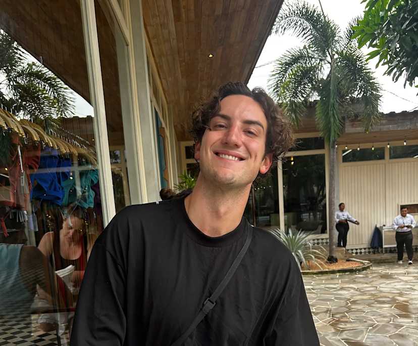 Harry (26), $500, LGBTQIA+, Non-smoker, No pets, and No children