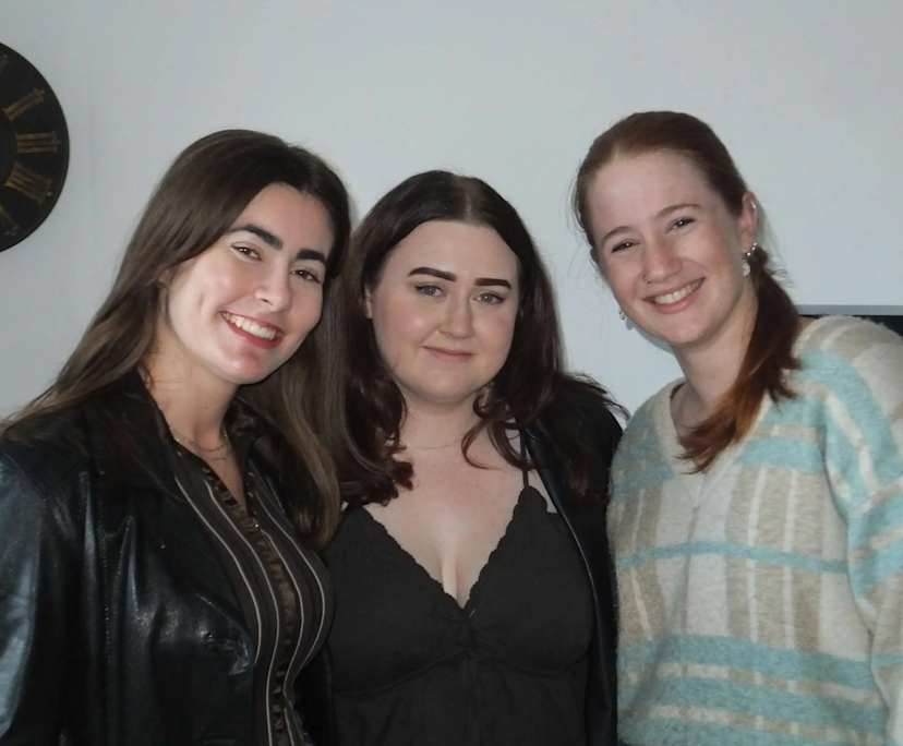 Emma (23), $400, LGBTQIA+, Have pets, Smoker, and No children