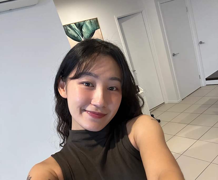 Jane (30), $330, No pets, Non-smoker, and No children