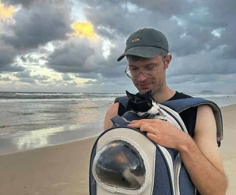 George (30), $300, Non-smoker, Have pets, and No children