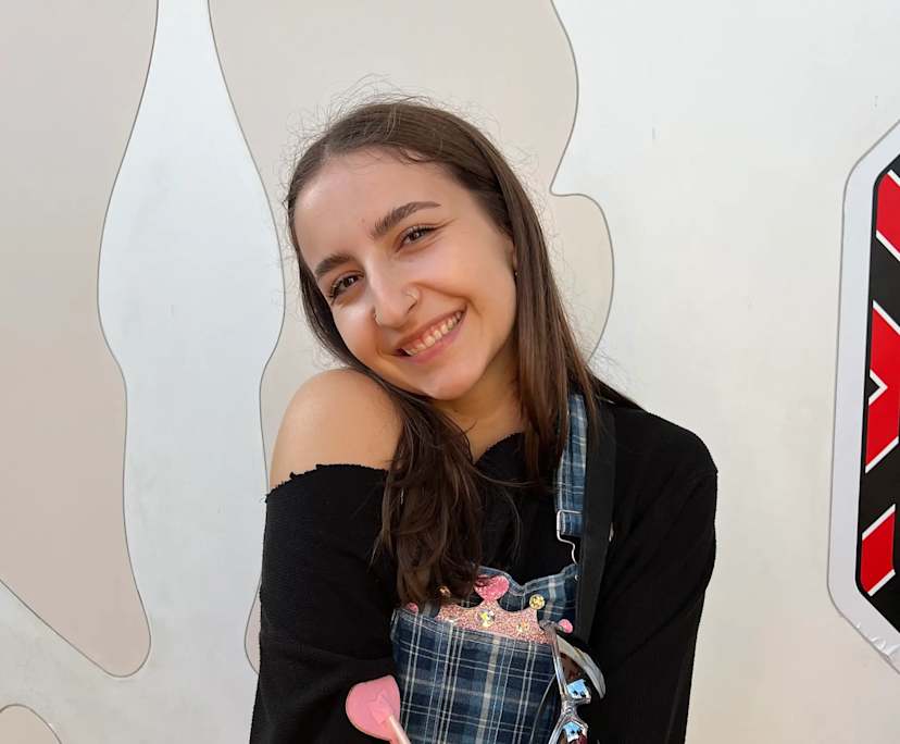 Jordan (24) and Angela (24), $400, LGBTQIA+, Non-smoker, No pets, and No children