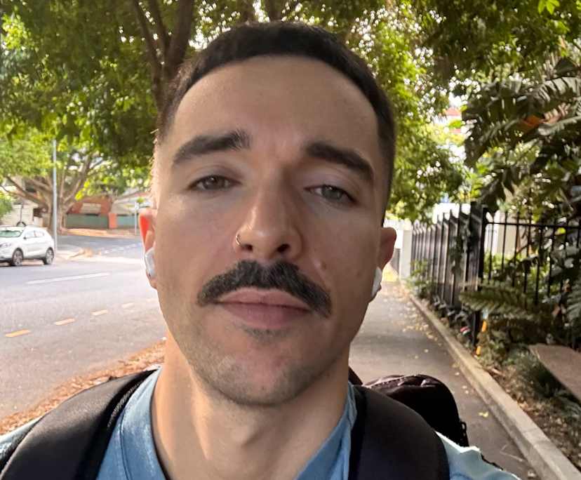 Lorenzo (26), $400, Non-smoker, No pets, and No children