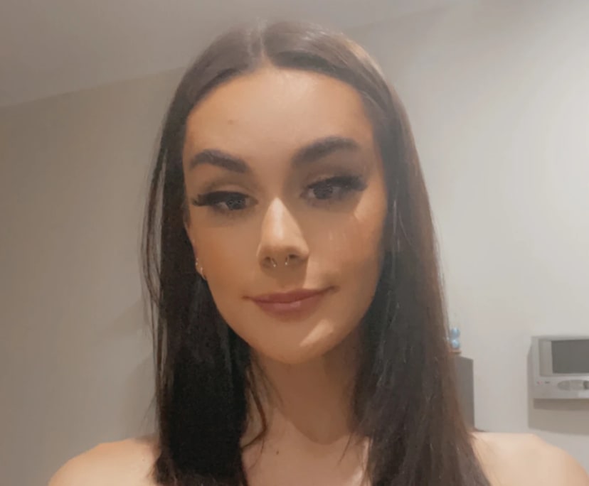 Hannah (22), $350, Smoker, No pets, and No children