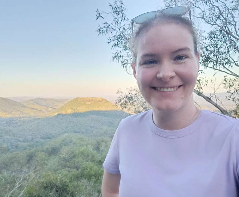 Lindsey (30), $200, Non-smoker, No pets, and No children