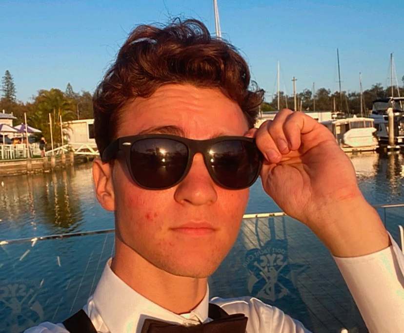 Jet (20), $400, LGBTQIA+, Non-smoker, No pets, and No children