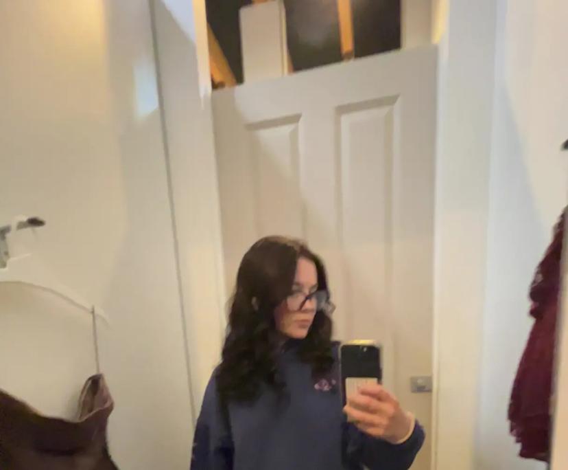 Alexis Nelson-Best (18), $350, No pets, Non-smoker, and No children