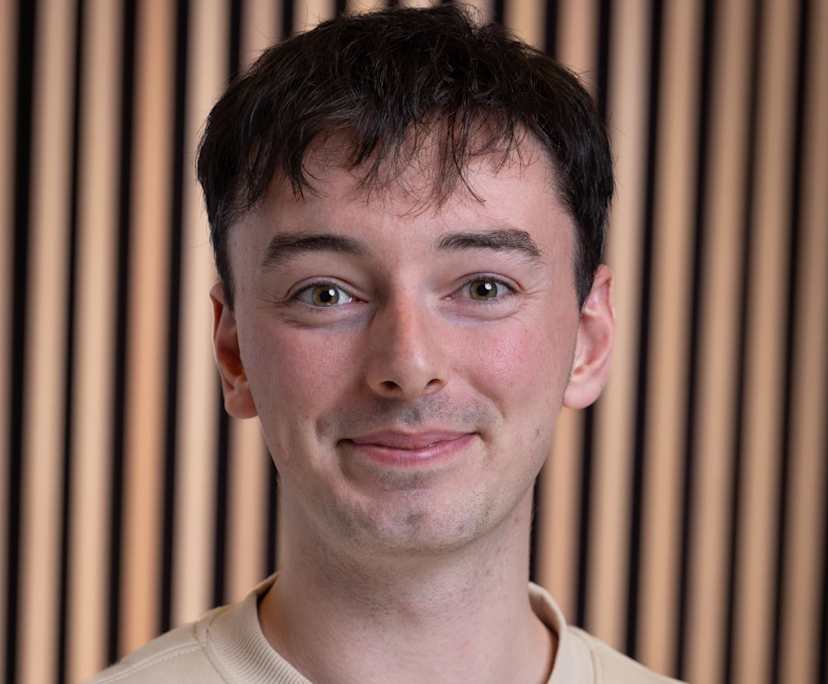 Eoin (27), $550, LGBTQIA+, Non-smoker, No pets, and No children