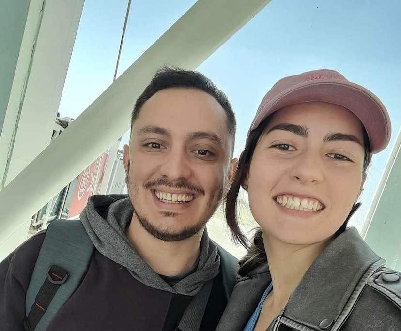 Abril (24) and Joaquin (28), $700, 