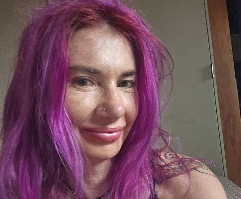 Anna Deeley (38), $350, Non-smoker, No pets, and No children