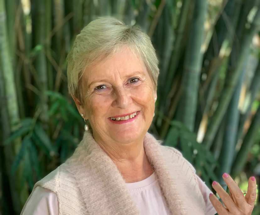 Wendy (69), $450, Non-smoker, Have pets, and No children