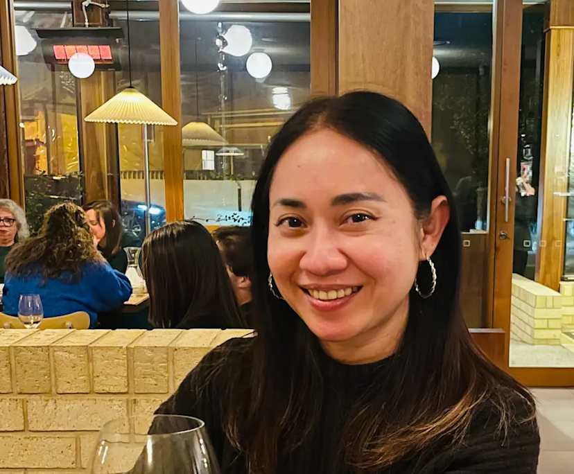 Ann Siriwat (40), $300, Non-smoker, Have pets, and No children