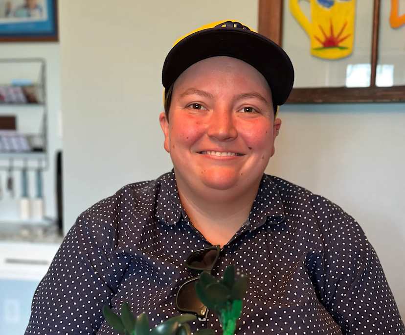 Hannah (25), $400, LGBTQIA+, Non-smoker, No pets, and No children