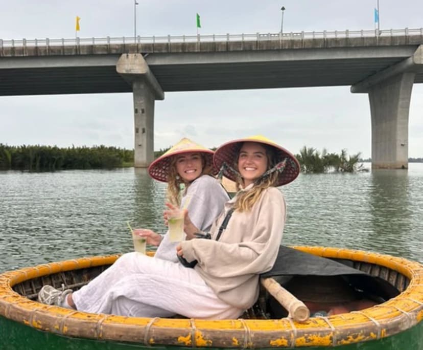 Chiara & Freya