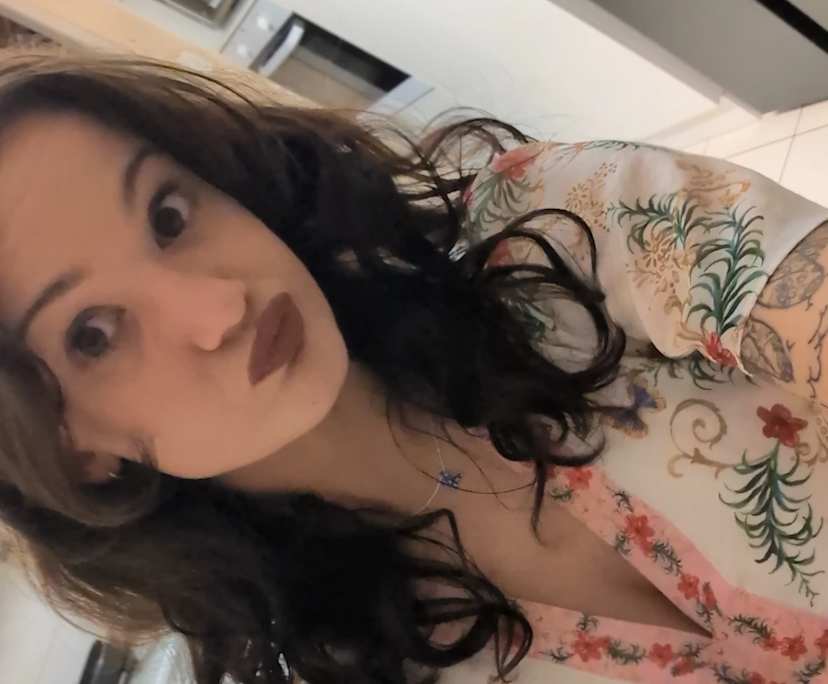 Jordan (23), $500, Non-smoker, Have pets, and No children