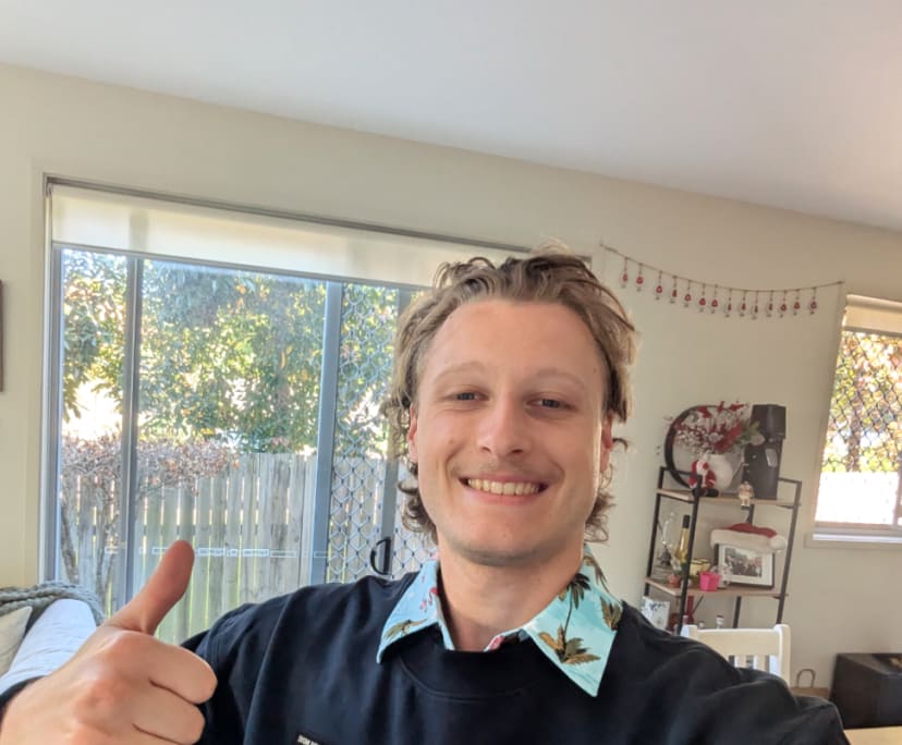 Thomas (25), $250, Non-smoker, No pets, and No children
