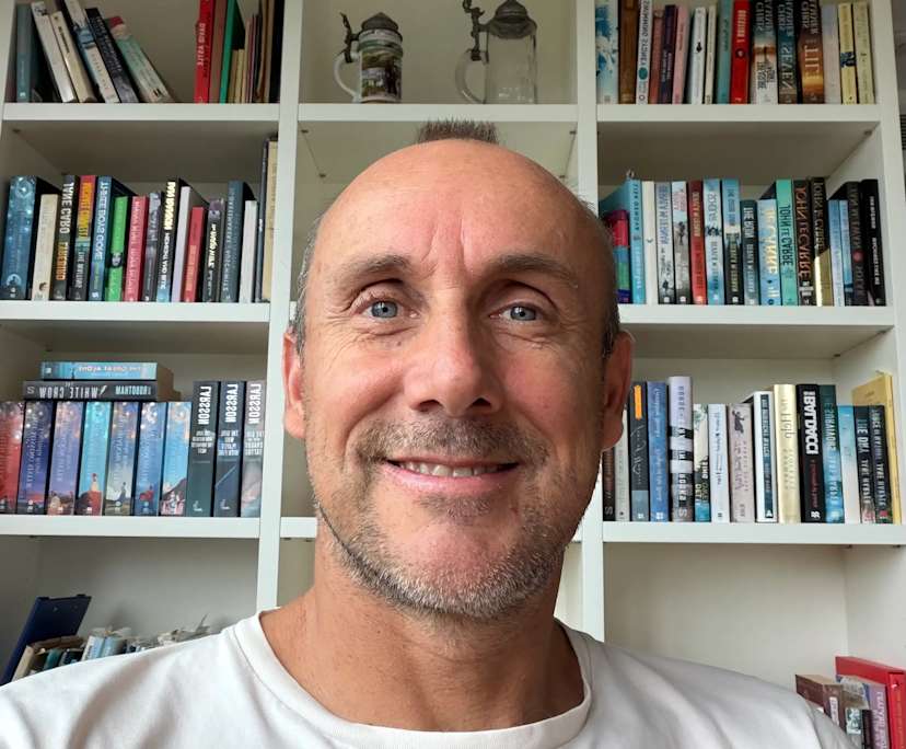 Nick (52), $550, Non-smoker, No pets, and No children