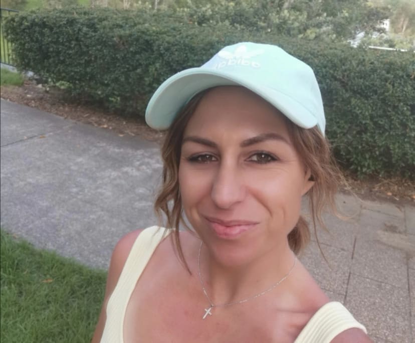 Mandy (39), $300, Non-smoker, No pets, and No children