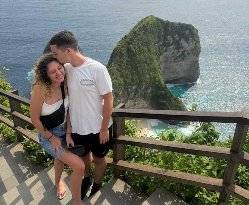 Coralie (22) and Lucas (25), $600, 