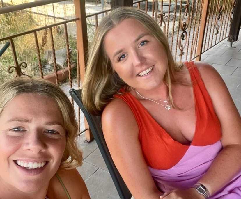 Eliza (25) and Emily (25), $600, 