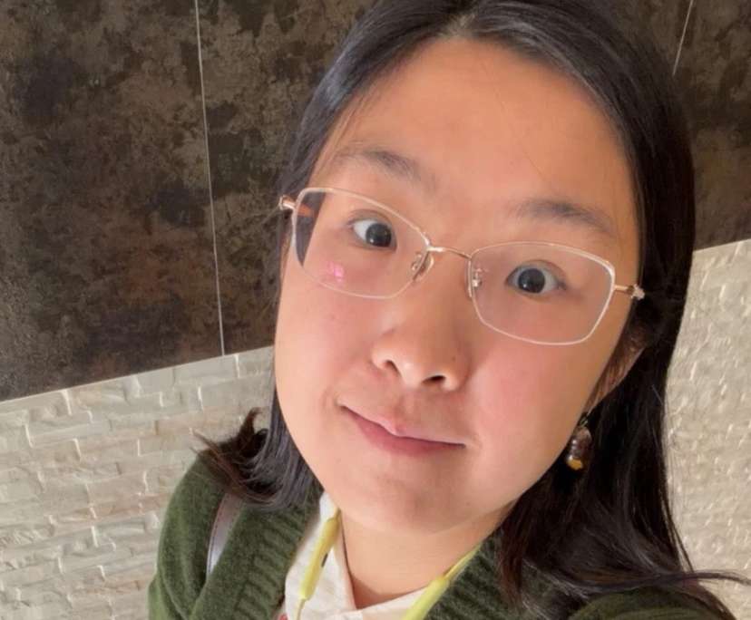 Carolyn Li (25), $330, LGBTQIA+, Non-smoker, No pets, and No children
