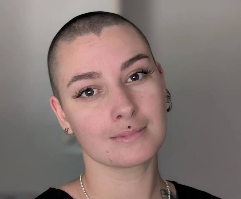 Morrigan (31), $250, Non-smoker, Have children, and No pets