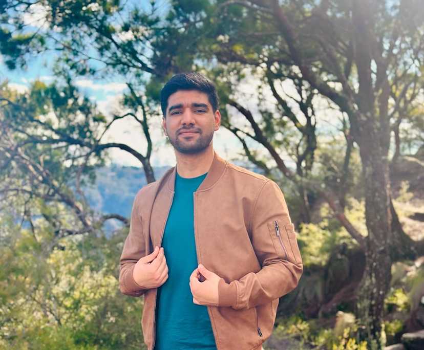 Mohazim (26), $400, Smoker, No pets, and No children