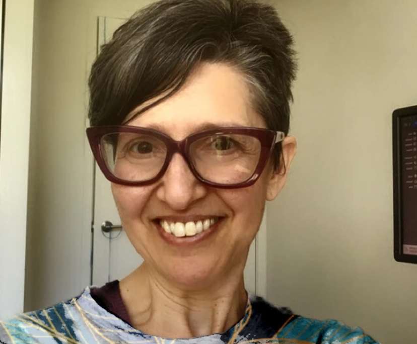 Anna (50), $240, Have pets, No children, Non-smoker, and LGBTQIA+