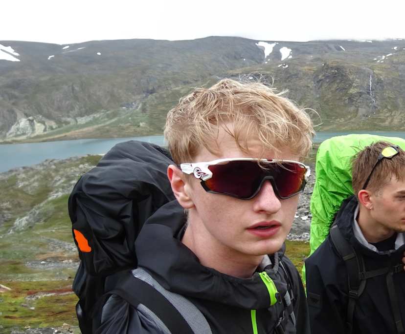 Håkon Wessel (21), $350, LGBTQIA+, Non-smoker, No pets, and No children