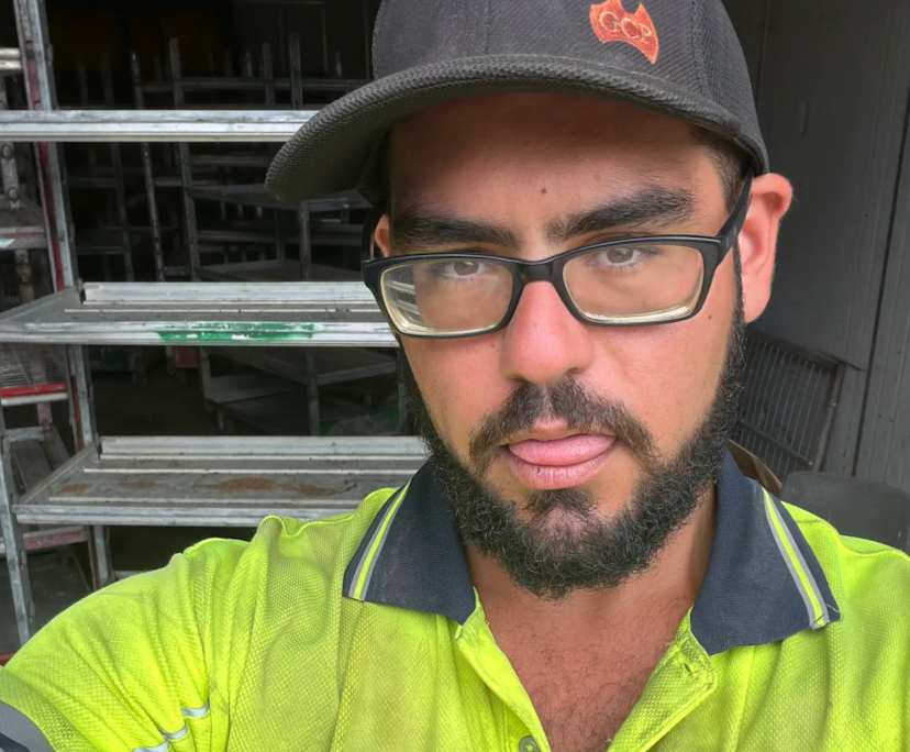 Cameron (29), $300, Smoker, No pets, and No children