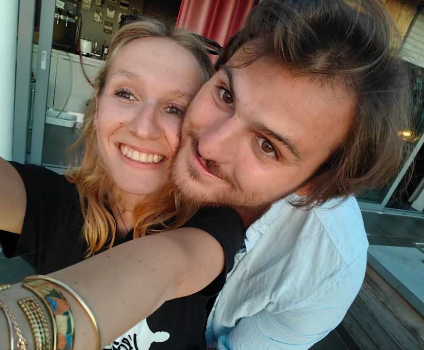 Elléa (21) and Ludovic (25), $300, Smoker, No pets, and No children