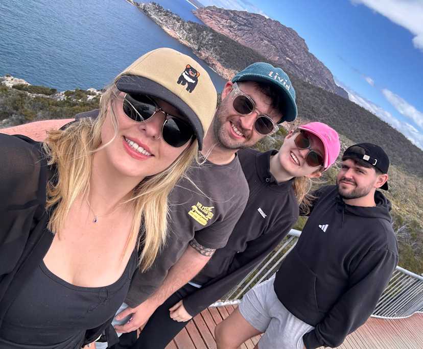 Robyn (33), Rory (27), Sarah (28) and Kevin (27), $900, 