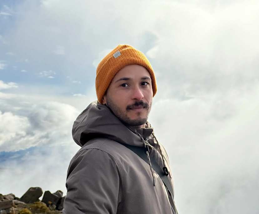 Ricardo Henriques (34), $350, Smoker, LGBTQIA+, No pets, and No children